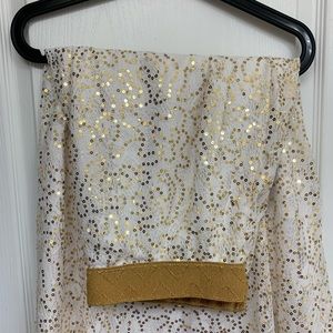Lularoe Lucy Skirt, size XL. Cream and Gold.